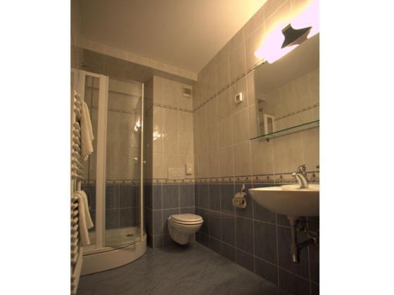 Studio Apartmani Bijeli Delfin Biograd Na Moru Exteriör bild